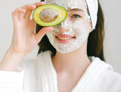 skincare, skin routine, skincare routine, oily skin, dry skin, problematic skin, shedding skin, face mask, facial mask, homemade facial mask, face mask at home, diy face mask, avocado mask